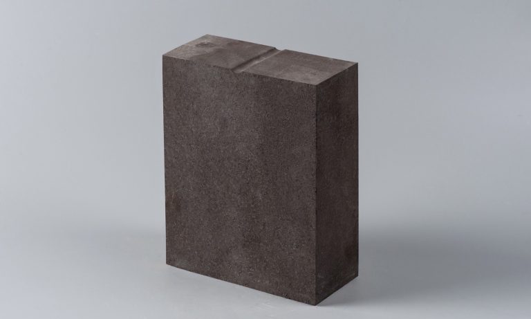 Magnesia chrome brick.