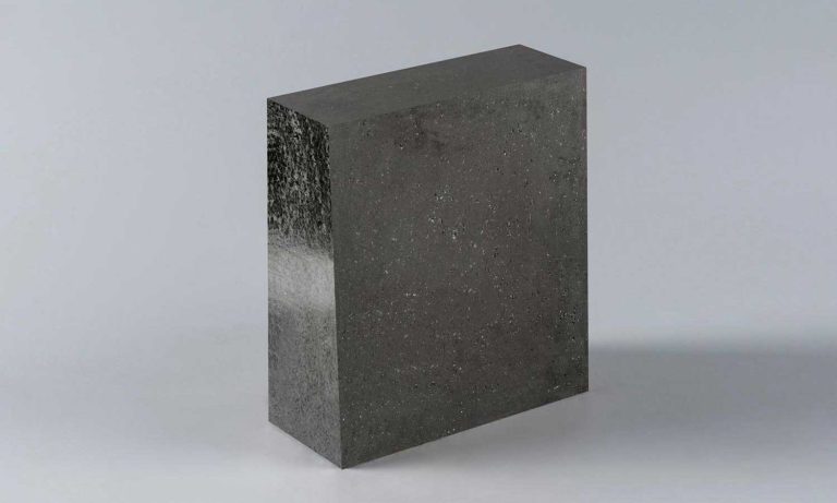 mag carbon brick