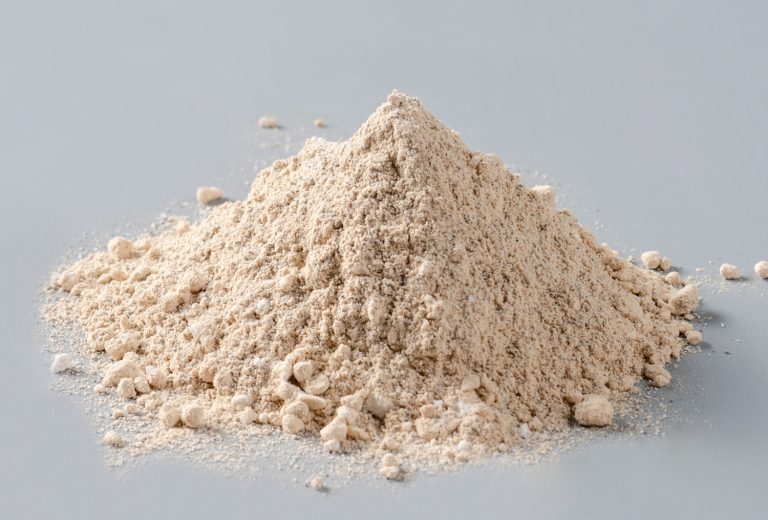 Lightweight insulating castable