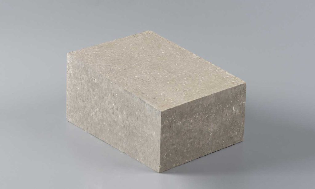 Phosphate bonded alumina bricks
