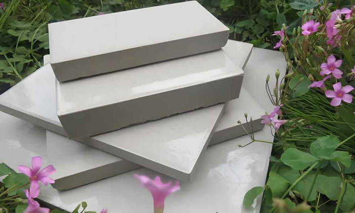 acid-resistant brick