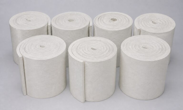 Ceramic fiber blanket.